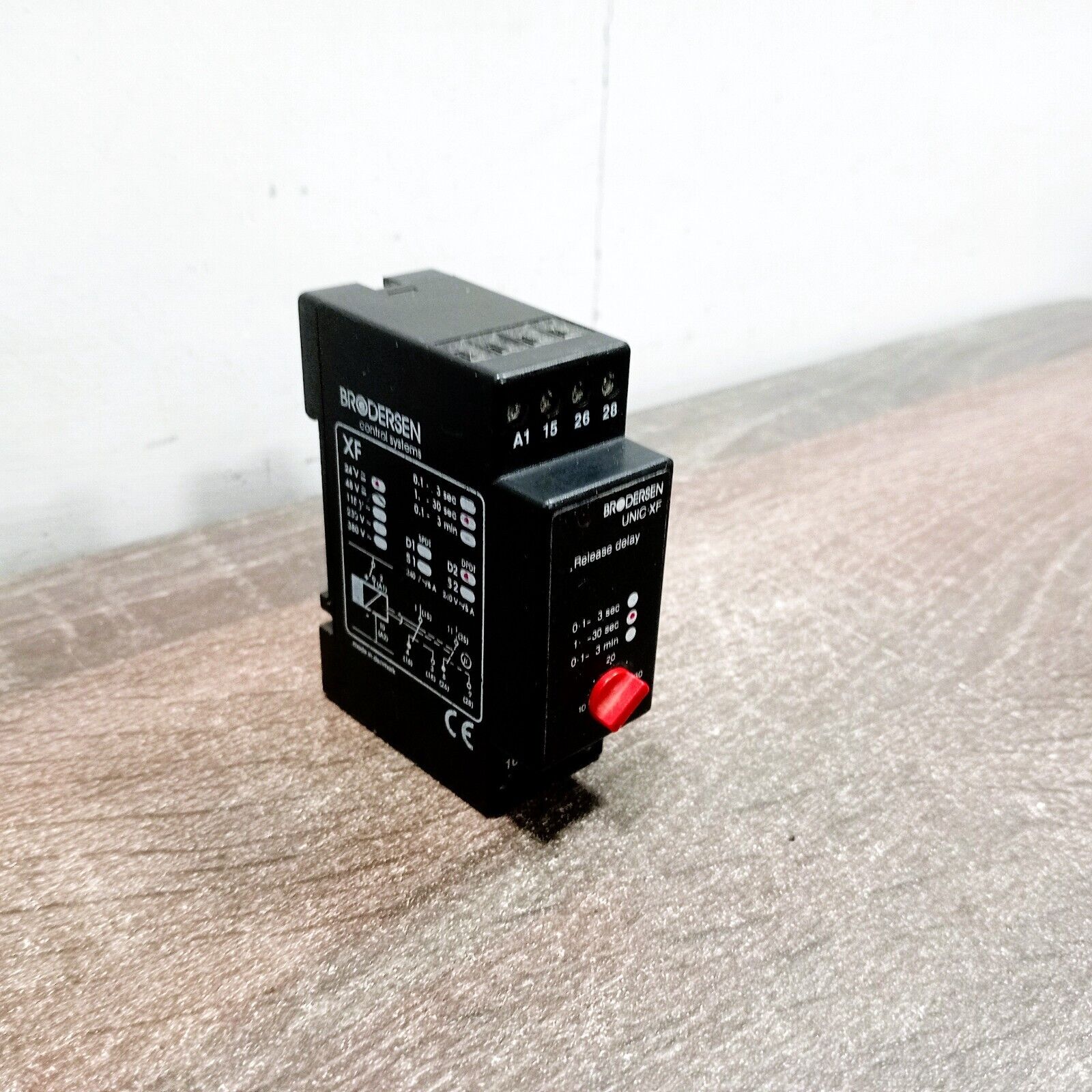 Beijer Electronics Brodersen Controls UNIC-XF RELEASE DELAY RELAY 1-30SEC 230V DPDT