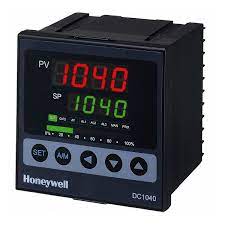 Honeywell DC1040CT-101000-E Temperature Controller