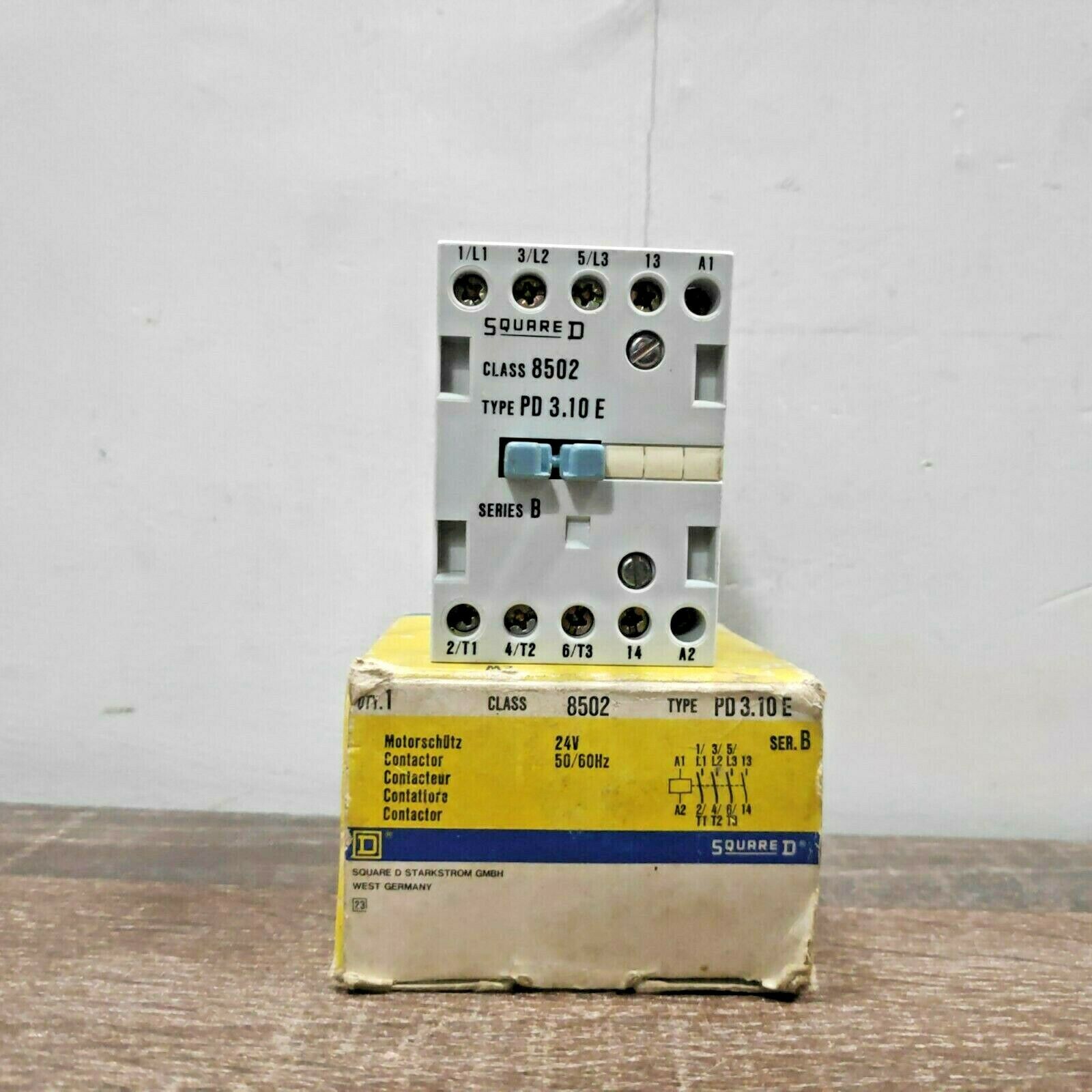 SQUARE D 8502-PD3.10E 20 AMP 4 POLE CONTACTOR