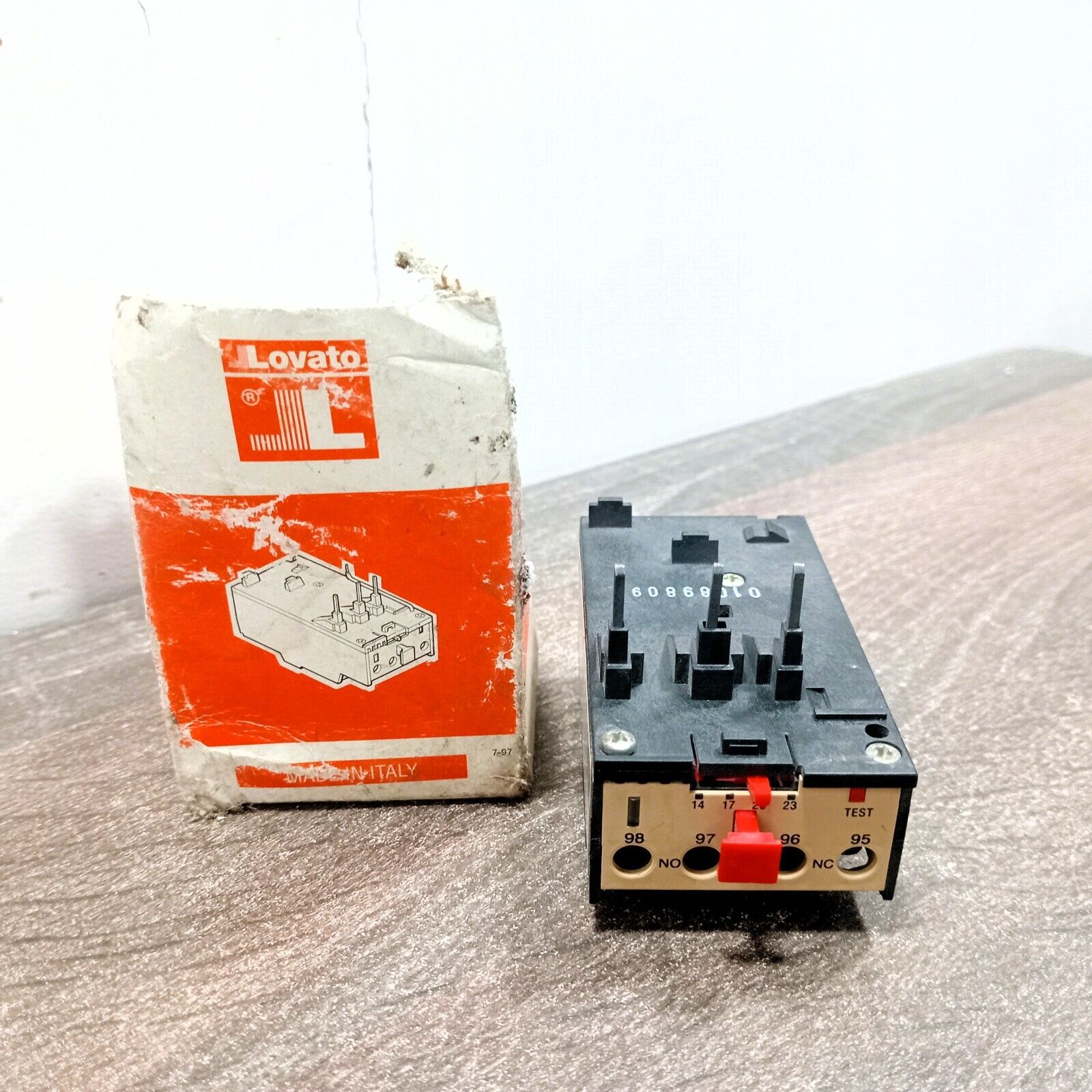 LOVATO RF25.23 14-23 AMP THERMAL OVERLOAD RELAY W/ MANUAL RESET