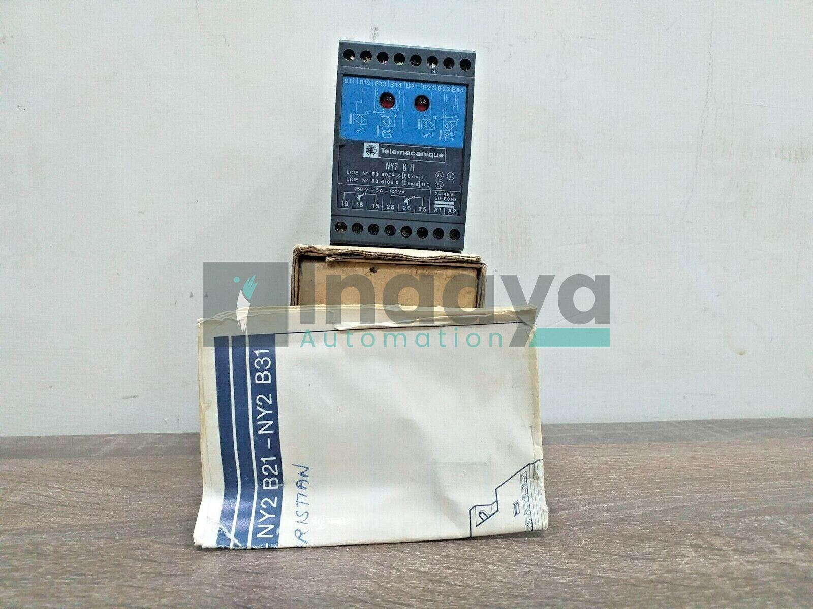 TELEMECANIQUE NY2-B11 SAFETY BARRIER RELAY